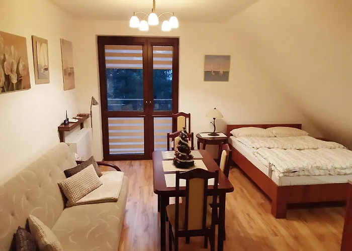 Natalka Przy Plazy كرينيتا مورسكا